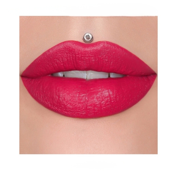 New Jeffree Star Cosmetics Velvet Trap Lipstick in Cherry Wet - Picture 3 of 8